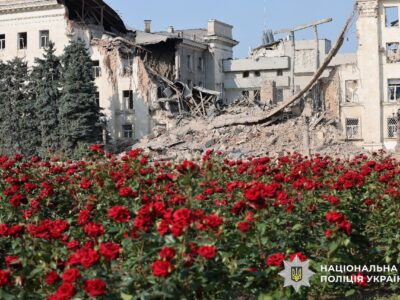 Ворог атакував Херсонщину: двоє загиблих, пошкоджені медичні та навчальні заклади  