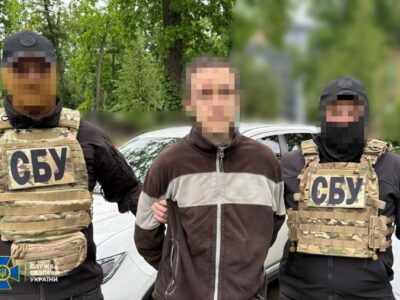 «Скидав „ВКонтактє“ локації систем ППО та мобільних груп»: у столиці затримали коригувальника  