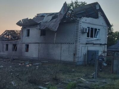 Ракетний удар по Дніпропетровщині: є пожежі та значні руйнування  