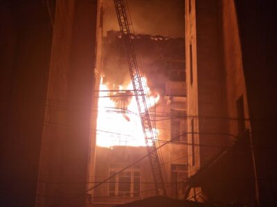 Масована атака дронами: в Одесі палав хмарочос після удару, є постраждалі  