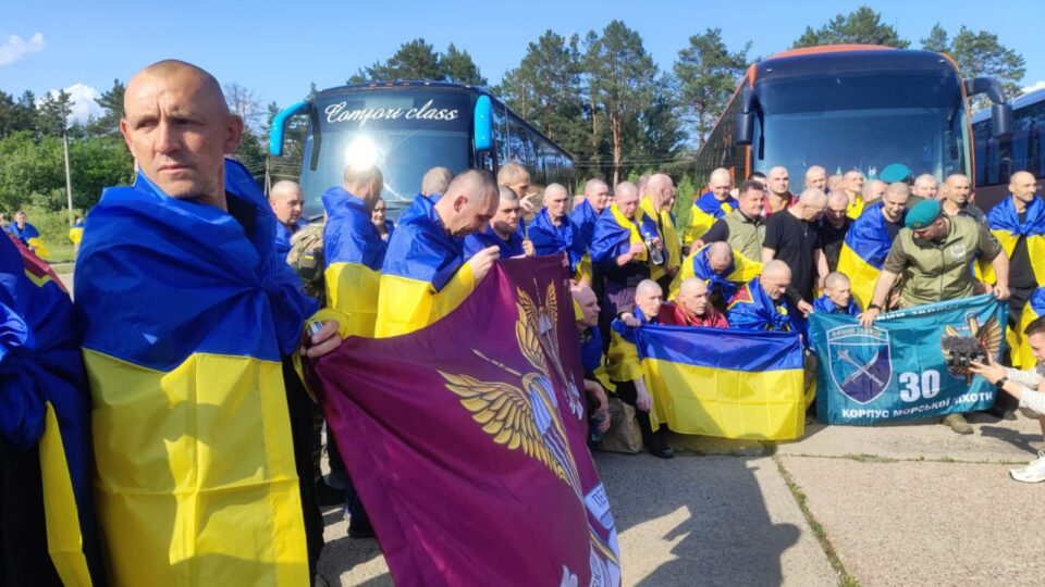 Безоплатна допомога для визволених з полону та їхніх сімей: деталі від Коордштабу  