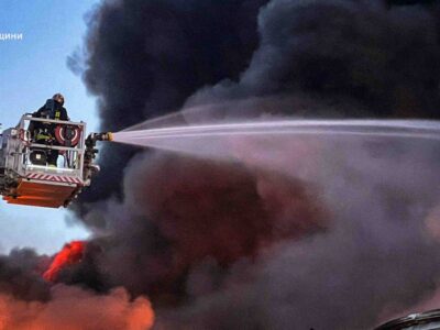 Внаслідок ворожої атаки БПЛА на Київщині є руйнування та один постраждалий  