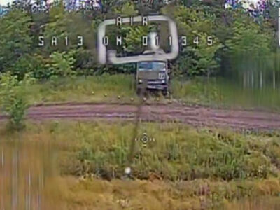 «Пропозиція, від якої вибухнула кабіна»: українські дронарі знищили «Хрещеного батька» на КамАЗі  