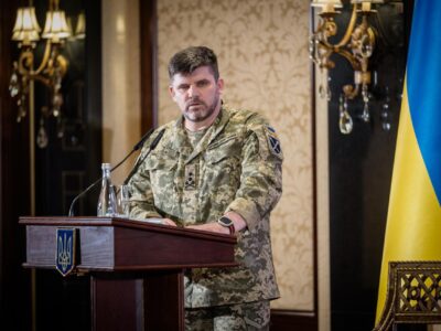 Начальник Генштабу ЗСУ виступив перед послами: у пріоритеті — ППО та далекобійна зброя  