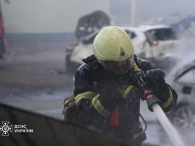 «Єдине бажання росії — продовжувати вбивства» — Президент відреагував на удари по Харкову  