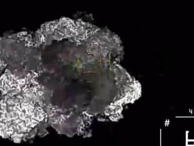 Масштабний вибух — дрон влучив в окупанта, який ніс БК  