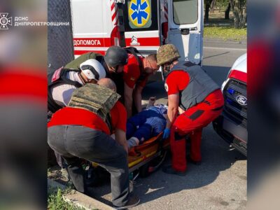 У Нікополі через ворожий обстріл загинула людина, є поранені  