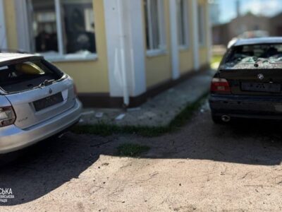 Внаслідок російського удару по Сумах загинула жінка  