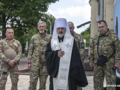 Митрополит Сімферопольський і Кримський Климент: «Моя душа в церкві, а серце — в бригаді»  