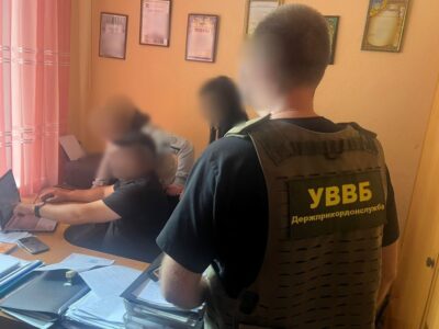 «Липові» вчителі: на Чернігівщині директорка продавала посади для ухилення від мобілізації  