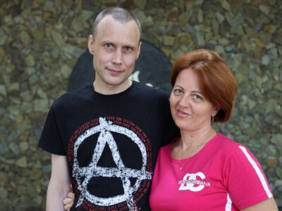 «Мені зламали ребро»: історія останнього визволеного захисника Зміїного, який пробув у полоні 1252 дні  