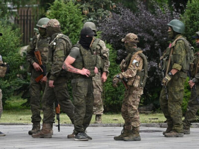 Росіяни випробовують нові засоби маскування від БПЛА  