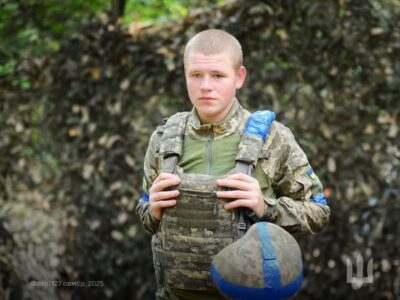 Служить разом з батьком — доброволець за «Контрактом 18-24» Іван долучився до 127-ї бригади  