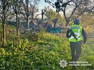 На Київщині російськими обстрілами пошкоджено будинки, є поранений  