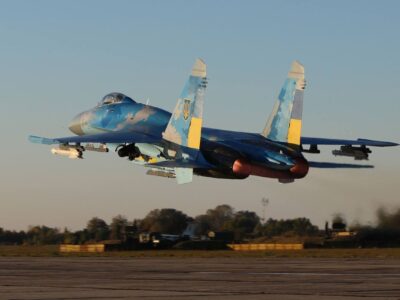 «Наше небо під вашим захистом»: Президент привітав з Днем авіації  