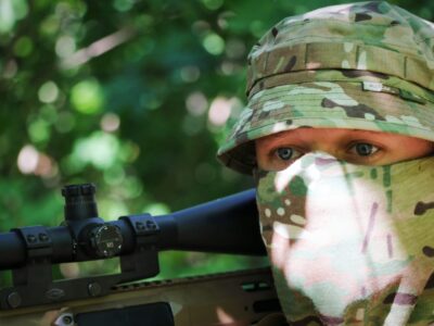 Вижив завдяки бляшанці: історія кулі, яка стала амулетом українського снайпера  