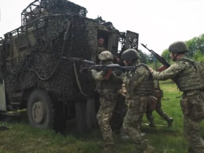 Поле бою не пробачає помилок: як Поліські десантники готуються до боїв з окупантами  