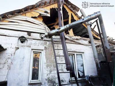 Однорічна дитина зазнала поранень через масовану атаку окупантів на Запоріжжя  