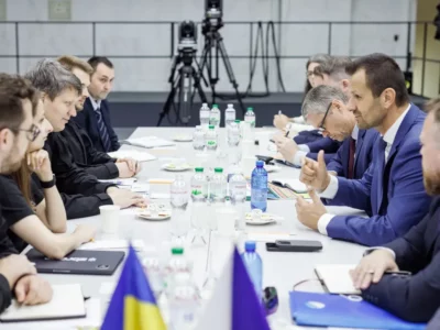 «Чеська ініціатива», дрони, спільні проєкти ОПК: Україна та Чехія обговорили плани співпраці  