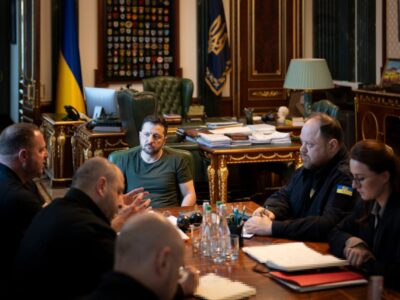 Президент доручив до понеділка оновити план зовнішньополітичної роботи
