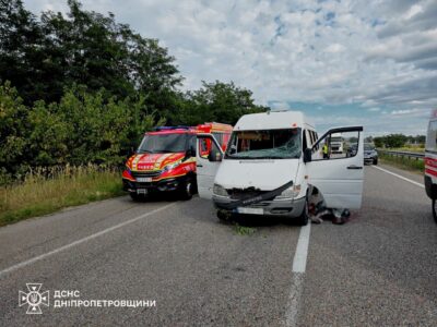 Ракетний удар по Дніпровському району: одна людина загинула, ще одна — поранена  