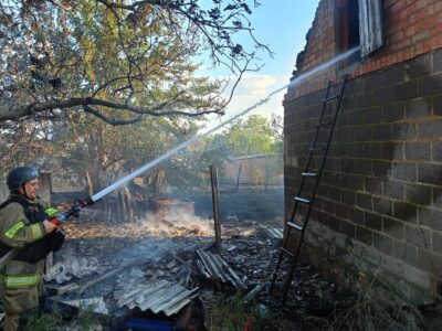 Окупанти обстріляли Дніпропетровщину: два райони області були під ворожим ударом  