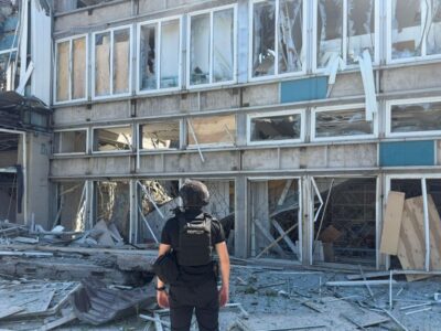 Ворог масовано обстріляв Костянтинівку на Донеччині: пошкоджено 66 об’єктів, поранено людину  