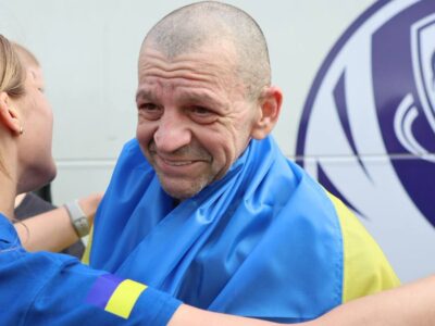 Президент повідомив про новий обмін: Україна повернула з ворожого полону військових та цивільних  
