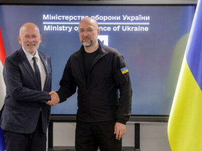Активи рф і відновлення поранених воїнів: Міністр оборони зустрівся з представником Нідерландів  