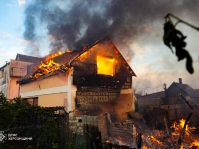 Російська авіація накрила житлові квартали Херсонщини: є загиблі  