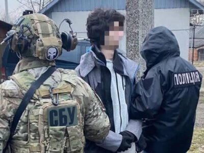 На Буковині затримали юних продавців психотропів, які планували підірвати поліцейських  