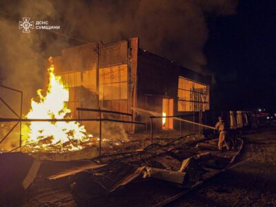 «Все це — демонстративні удари»: Президент прокоментував удар рф по Охтирці  