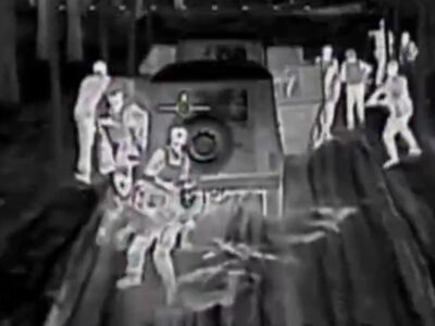 Пекельний дрифт на Донеччині: наші бійці вразили автівку з купою окупантів  