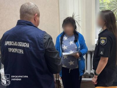 Ювелірка з моргу: жінку підозрюють у продажі обручок і ланцюжків загиблих воїнів  