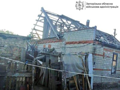 Ворог скинув 11 авіабомб та випустив сотні дронів по містах і селах Запоріжжя  