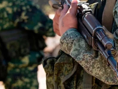 Окупанти діляться на три групи по 10 осіб: Сили оборони про ворожу тактику «повзучого» просування  