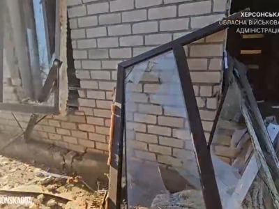 Росія вдарила артилерією по Чорнобаївці: під завалами знайшли тіло жінки  