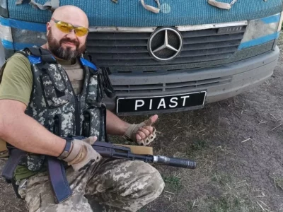 Вивіз з передової півтори сотні поранених: на пікапі сержант «П’яст» виїжджав з самого пекла  