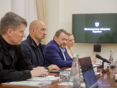 Денис Шмигаль зустрівся з делегацією місії МВФ, обговорили фінансування на оборону  