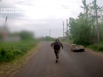 «Надзвичайно складні завдання» — Київська бригада показала роботу своїх роботів-рятівників  
