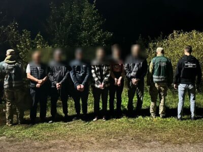 На Закарпатті затримали групу ухилянтів разом з переправником  