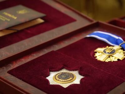 Президент відзначив воєнних розвідників державними нагородами  