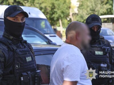 У Києві затримано військового, який обіцяв “вплинути” на ТЦК за $35 тисяч  