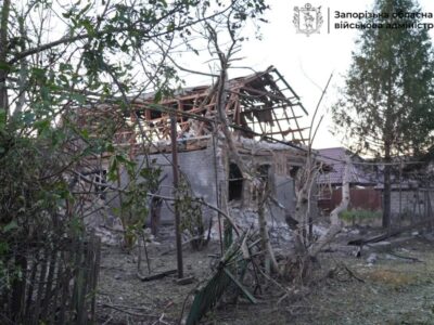 Запоріжжя за добу зазнало понад 600 ворожих ударів: одна людина загинула, ще двоє отримали поранення  