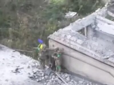 Наші бійці звільнили Удачне та встановили український прапор  