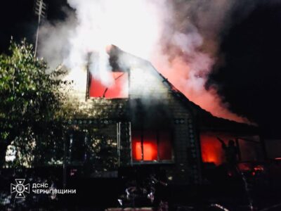 На Чернігівщині БПЛА рф спричинив пожежу в житловому будинку  