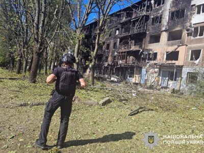 Масовані удари рф по Донеччині: 11 загиблих, є поранені, пошкоджено торговий центр  