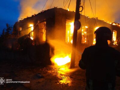 Дніпровщина під вогнем: через атаки рф в області спалахнули пожежі  
