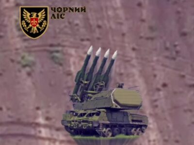 Ворожий «Бук-М2» перетворився на феєрверк: показали кадри потужної детонації боєкомплекту  