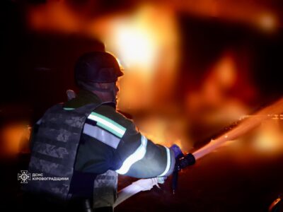 На Кіровоградщині російські БПЛА вдарили по обʼєкту інфраструктури  